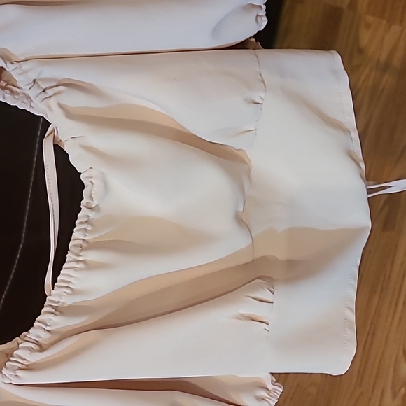 SHEIN Privé Lace Up Backless Puff Sleeve Top Women's Size Large - Picture 9 of 15